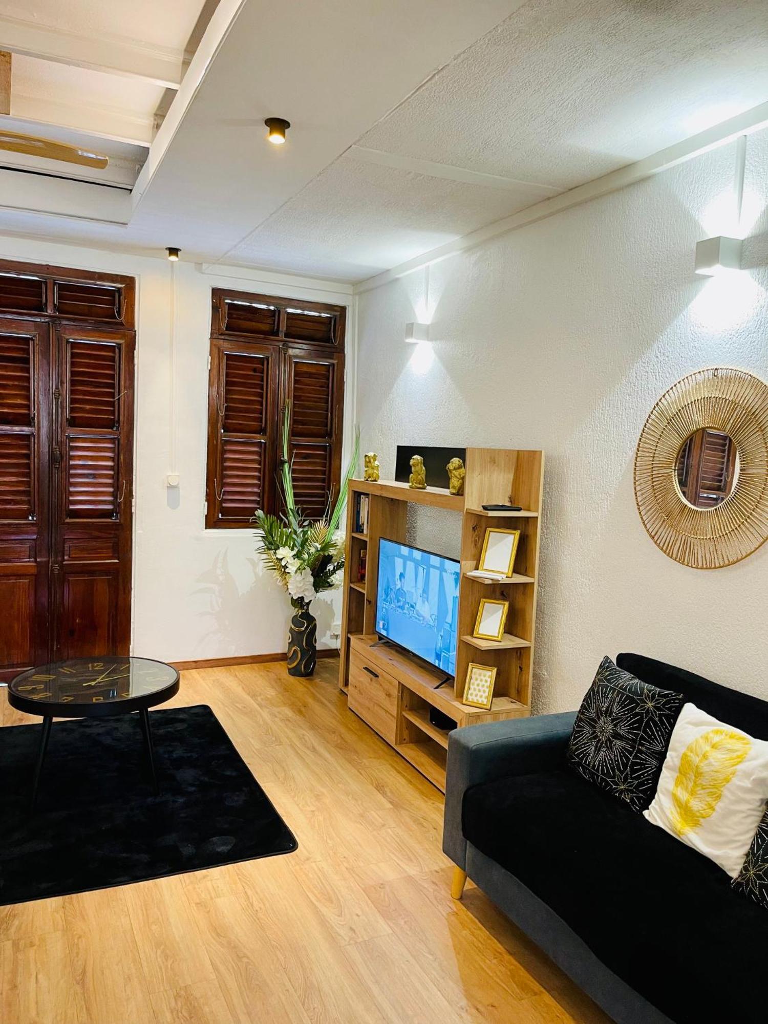 Loft T2 En Couleur En Plein Centre Ville Fort-De-France Martinique Ngoại thất bức ảnh